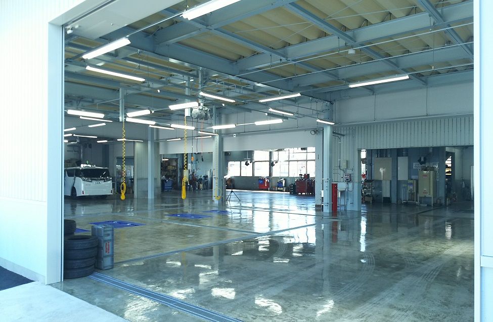 自動車整備場の工事です アクセク ウマノ奮闘記 楽天ブログ