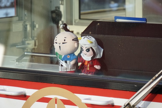 遠州鉄道 ＮＨＫ大河ドラマ『おんな城主 直虎』直虎ちゃん 家康 くん ラッピング電車4