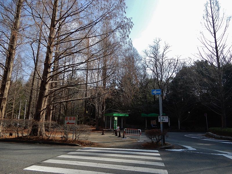 正門前7
