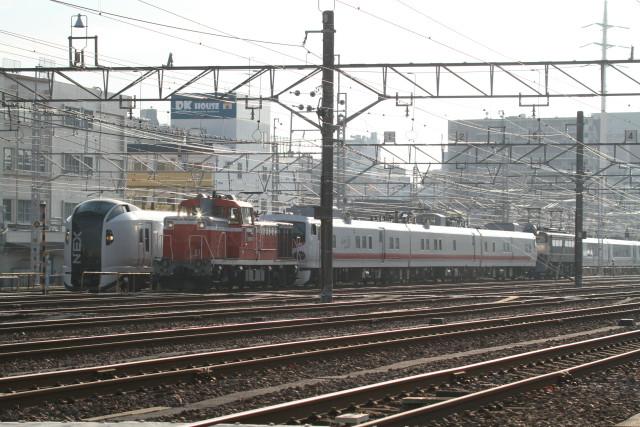 EF65 1102＆DE10 1654牽引 キヤE193系「Easti-D」3