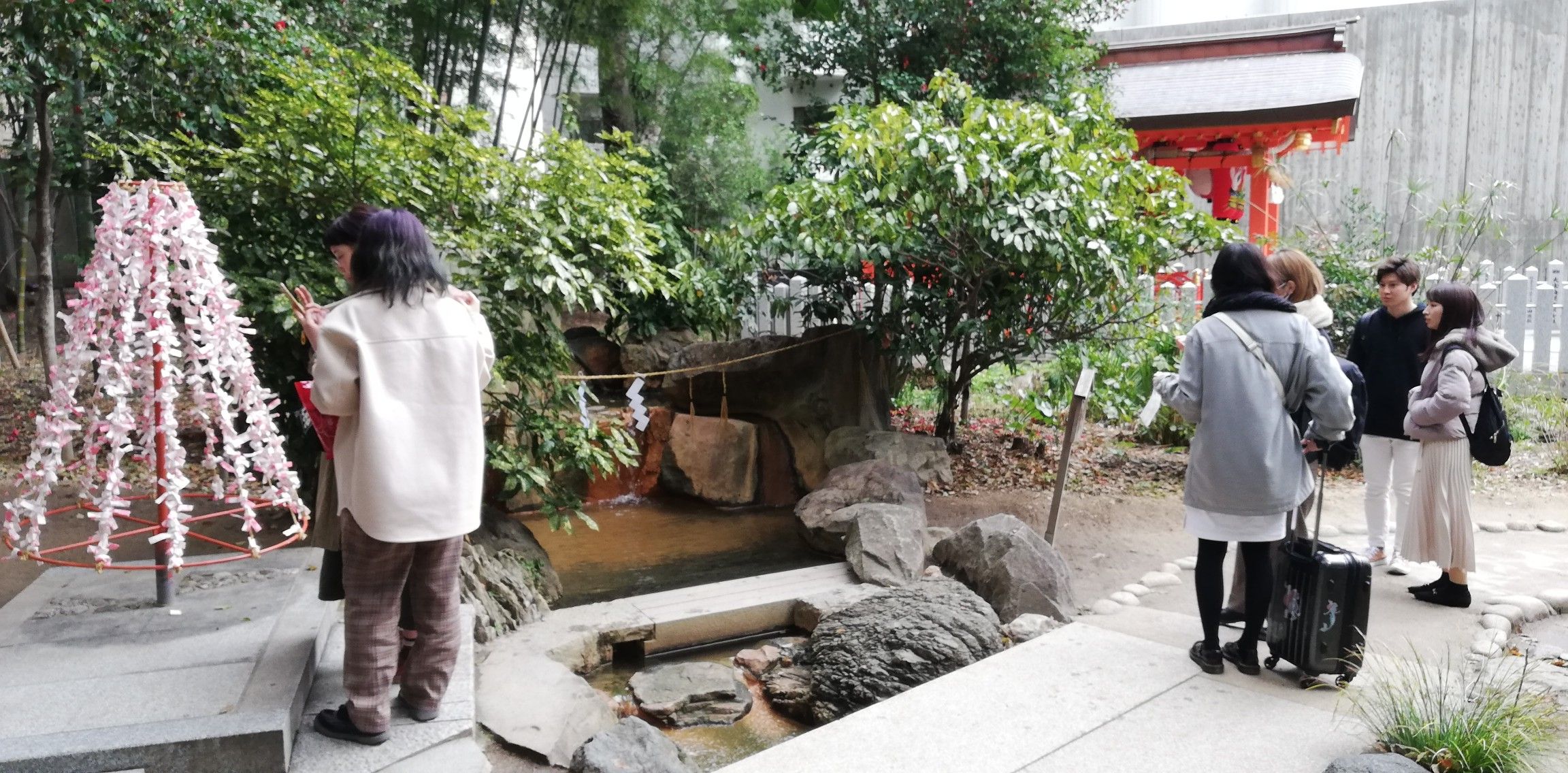 パワースポット巡り 生田神社参拝 恋の水みくじに癒されました 女装アッキーさんからのハッピーメッセージ 楽天ブログ