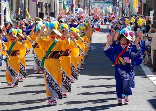 とまこまい港まつり・市民おどり