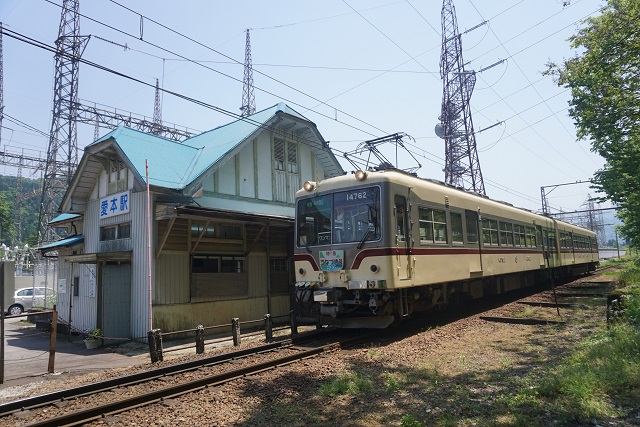 富山地鉄 特急車両 バラエテイ－4