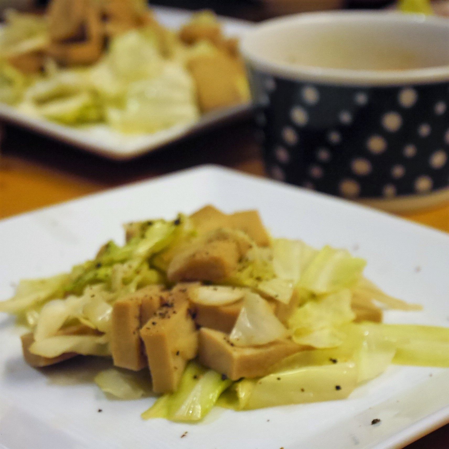 至福のキレ_キャベツと高野豆腐の生姜醤油炒め_up