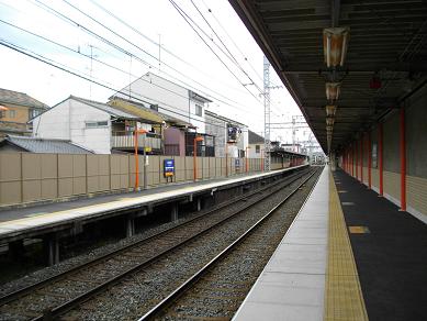 京阪本線・伏見稲荷駅