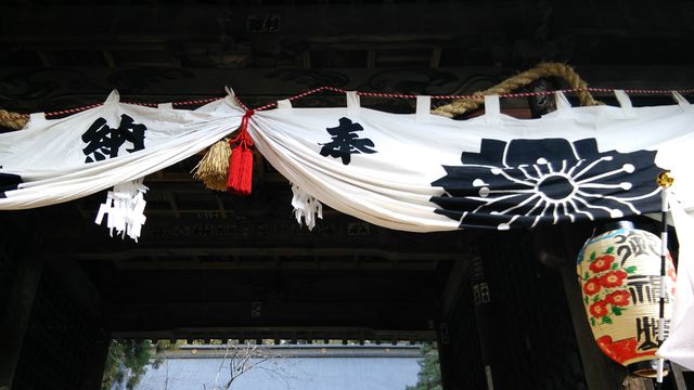 16452683_2037281414_64large.jpg