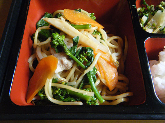 アメリカンステーションの「オイスター焼そば」-2♪