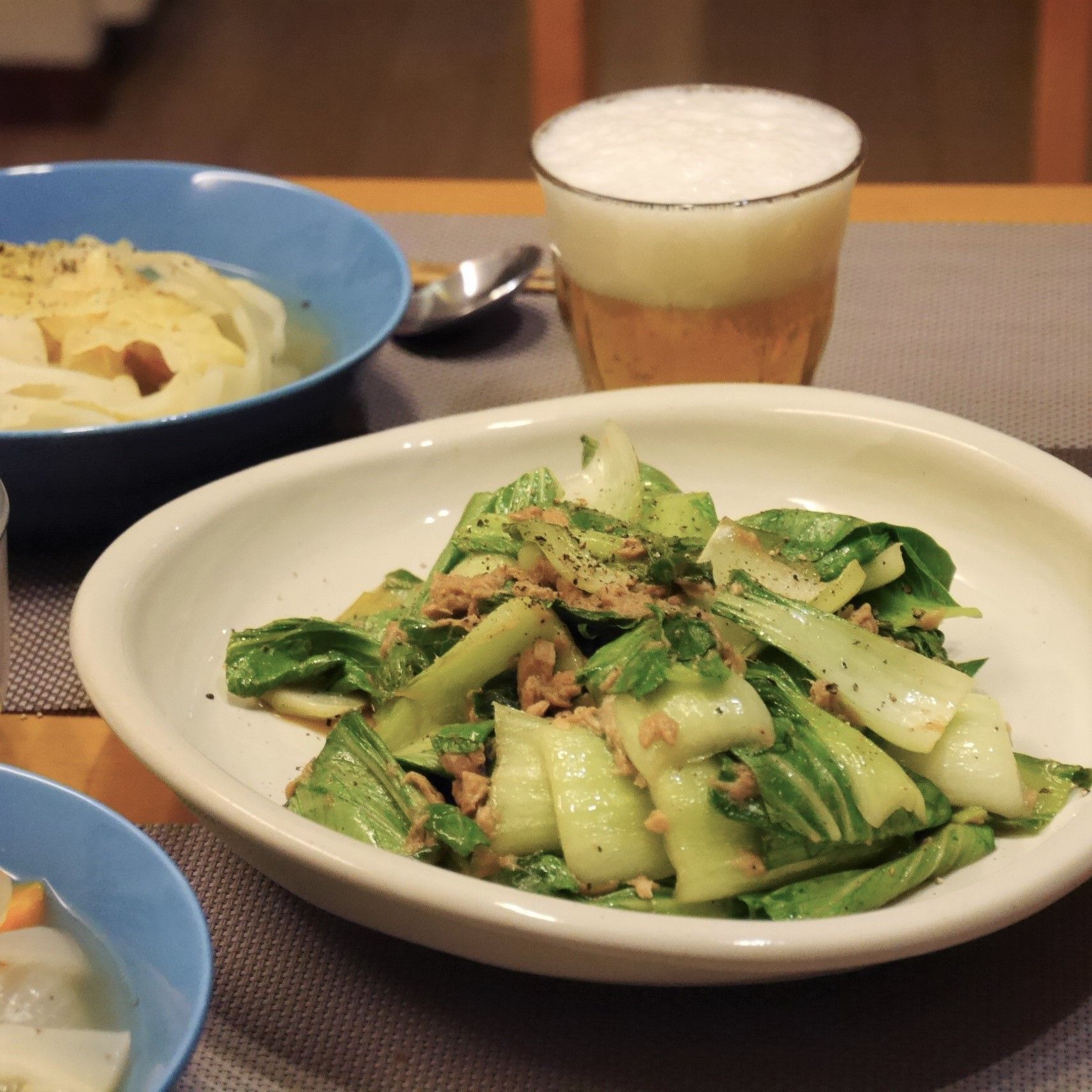 ツナとチンゲンサイのオイスターソース炒め_食卓