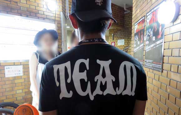 42 ROCKROCK TEAM Tシャツ 1.JPG