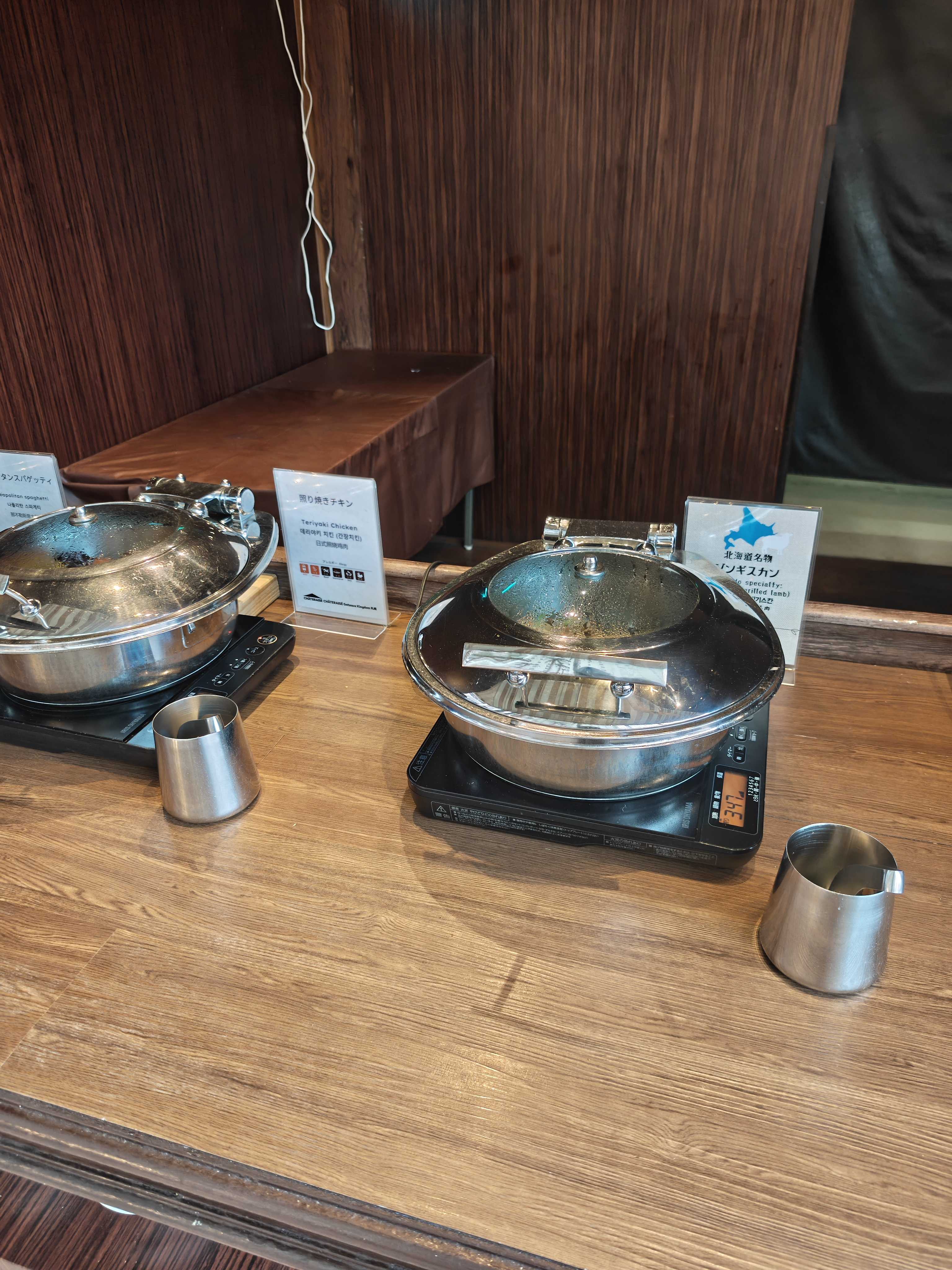 シャトレーゼガトーキングダム札幌　夕食ビュッフェ　北海道らしいメニュー