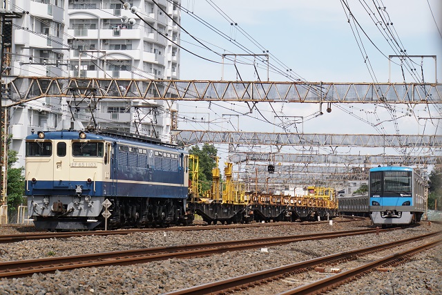 EF81 81牽引 カシオペア紀行 盛岡行き & EF65 1103牽引 羽沢チキ工臨2