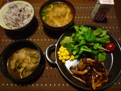 2012.04.26ハンハ?ーク?きのこソース＆白菜とツナの煮物1.jpg