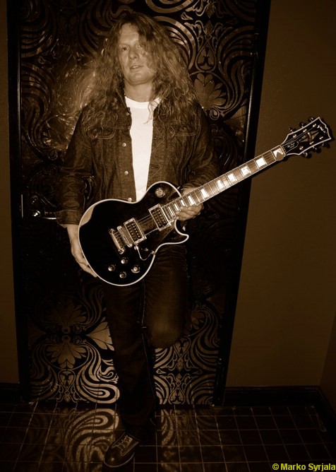 JOHN SYKES