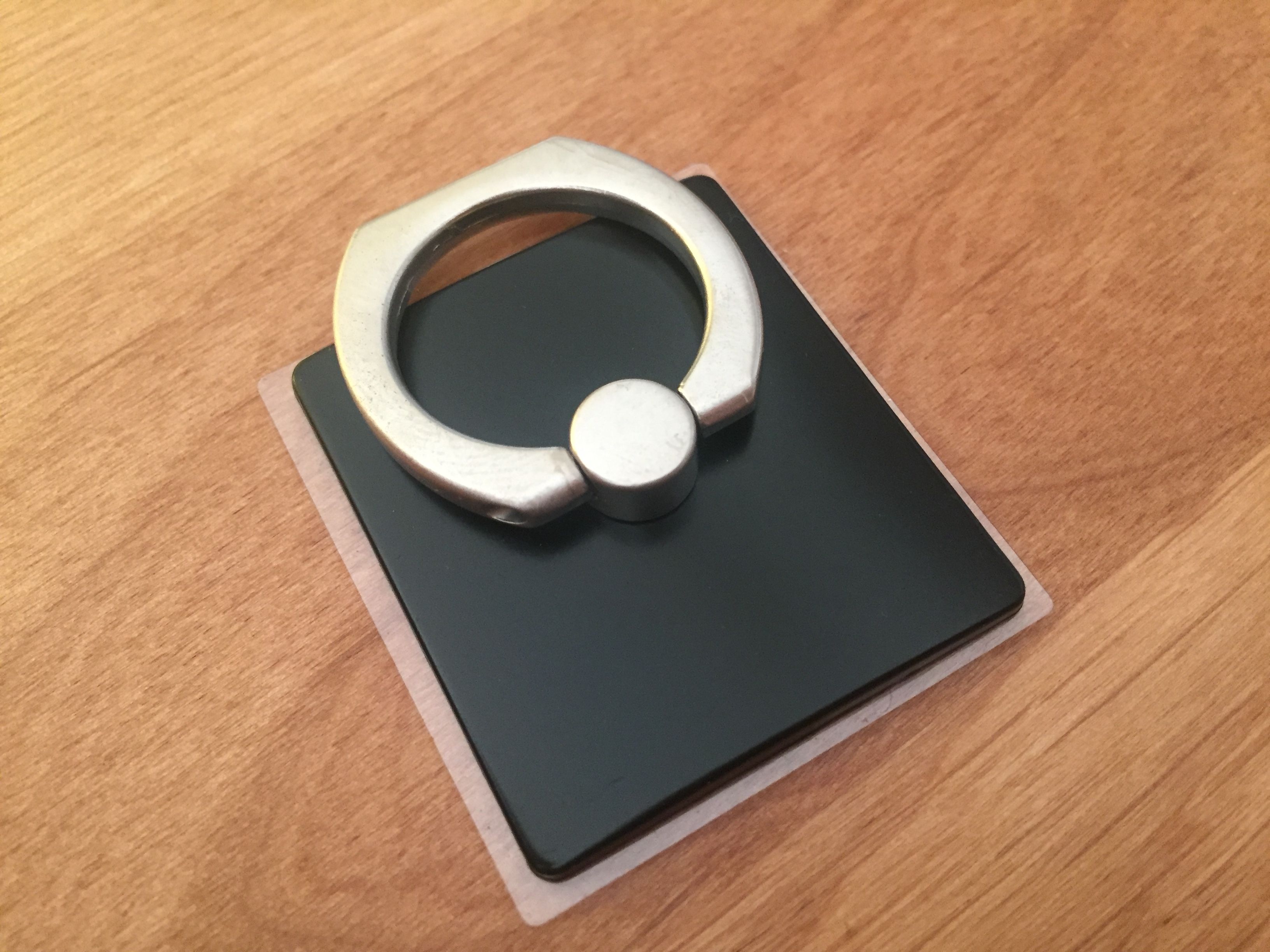 セリア 100均 百円均一 で買ったもの スマホの後ろに貼り付けるリング 育 チャリ ジムニー バイク De キャンプ 楽天ブログ