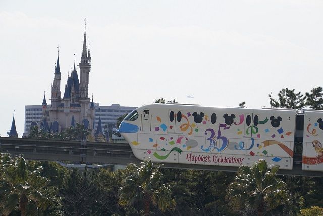 東京ディズニーリゾート35周年 Happiest Celebration ラッピング 舞浜 武蔵野線5系 鉄人騎士 鉄 パワーランド W 楽天ブログ