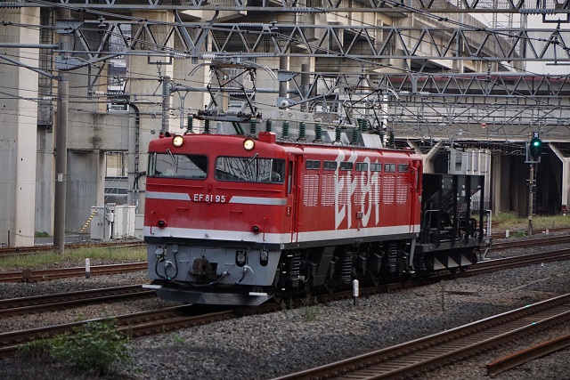 EF64 1031+EF81 97重連カシオペアクルーズ & EF81 95ホキ3