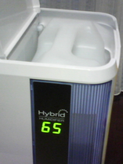 加湿器湿度表示と大容量タンク