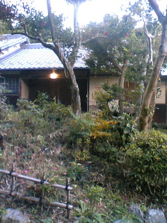 お山玄関遠景.jpg
