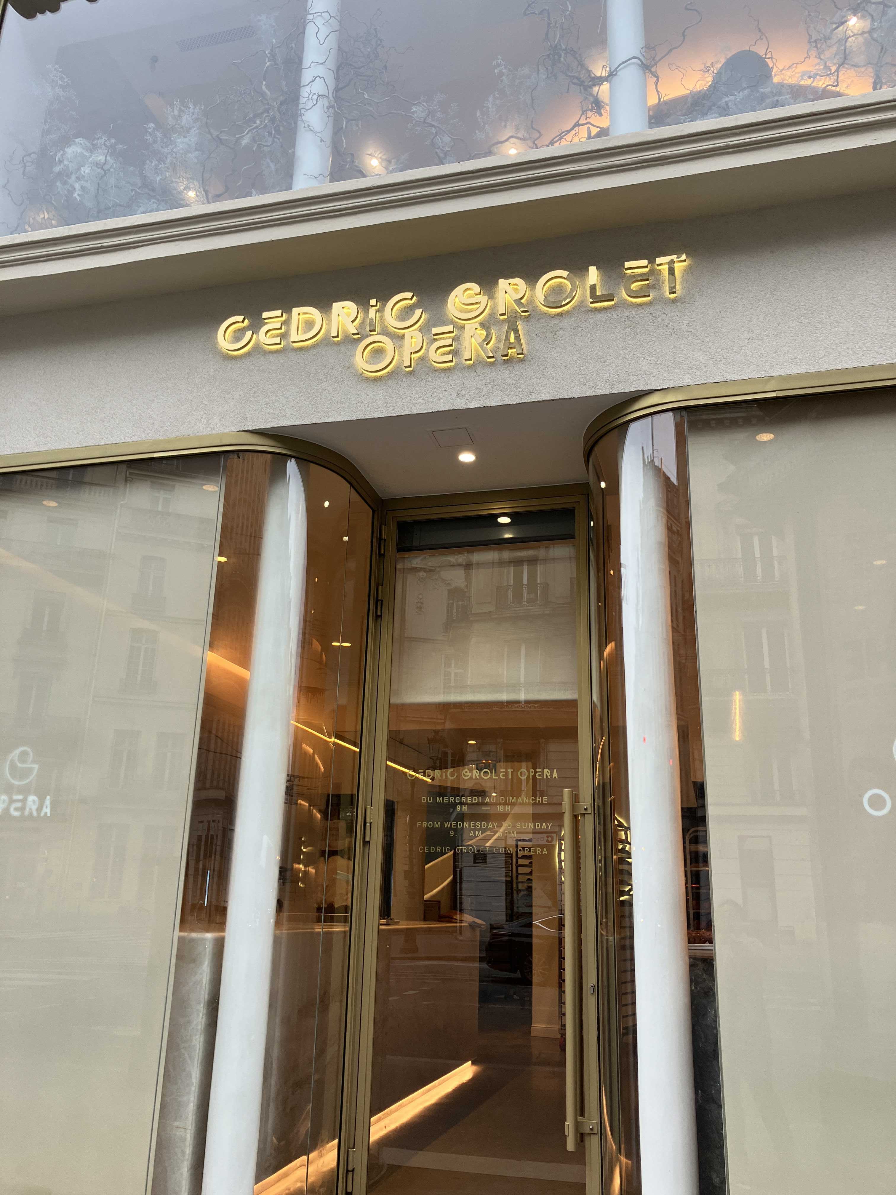 モノプリ オペラ 店