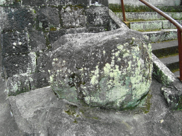 願いがかなう石？