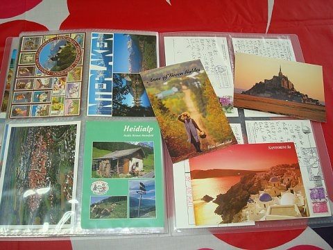 旅先から出したハガキもホルダーに入れた