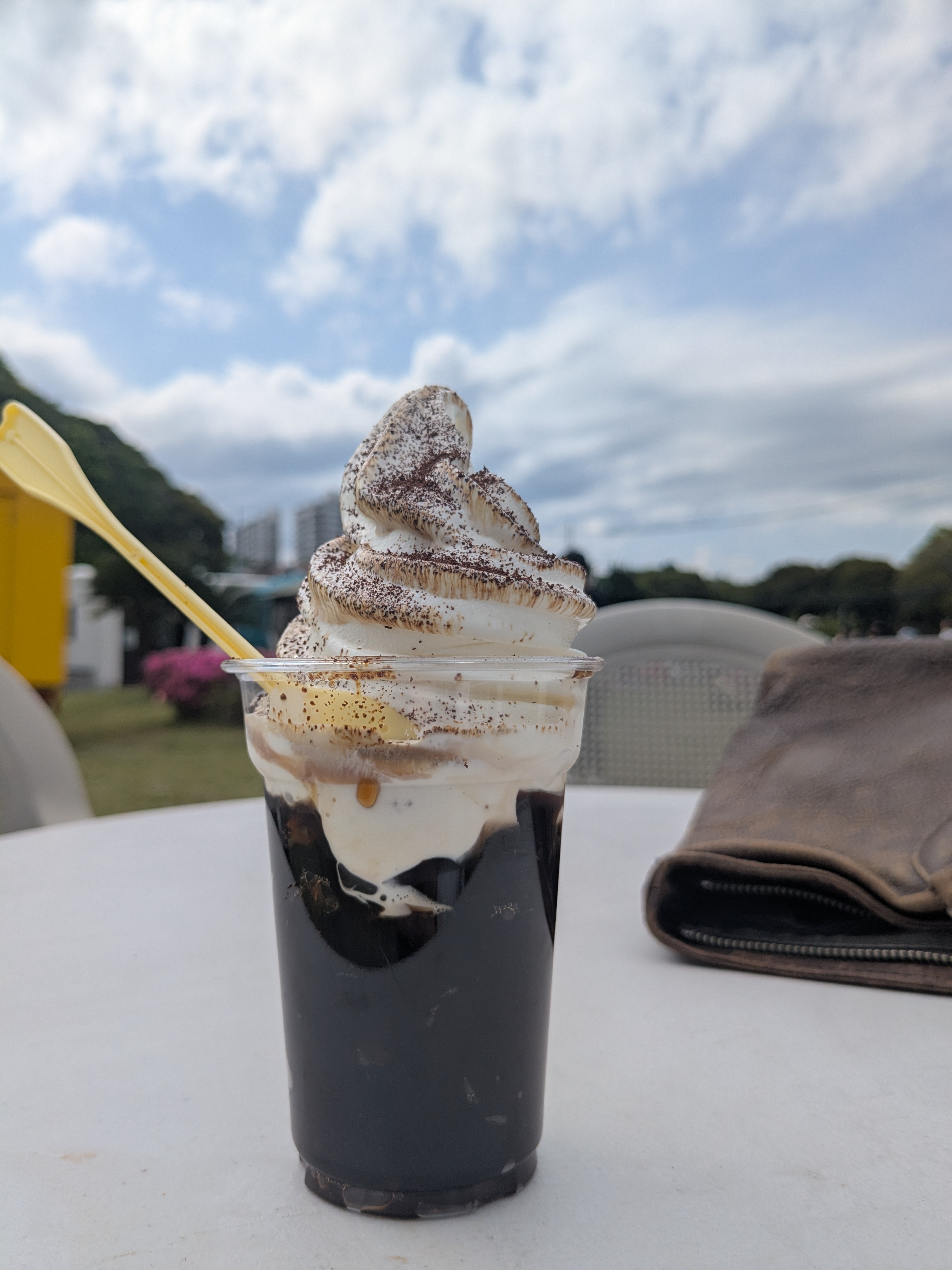 勝浦東急ふれあいフェスタ　きみつ風鈴堂のキッチンカー　コーヒーゼリーソフト