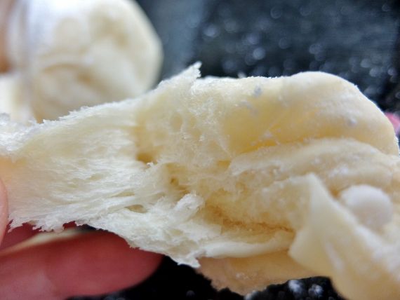  ハイジの白パン 成形 花 Air lace bun molding dough