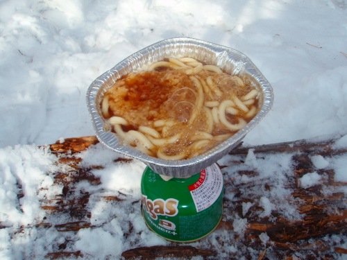 20140104番山山行萱場ヶ崎山山頂鍋焼きうどん