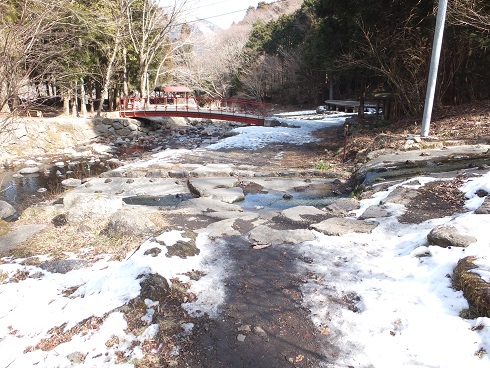 039m.jpg