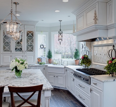 Well-dressed Traditional Kitchen