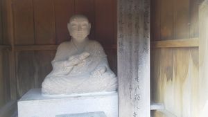 大師像（万福寺）