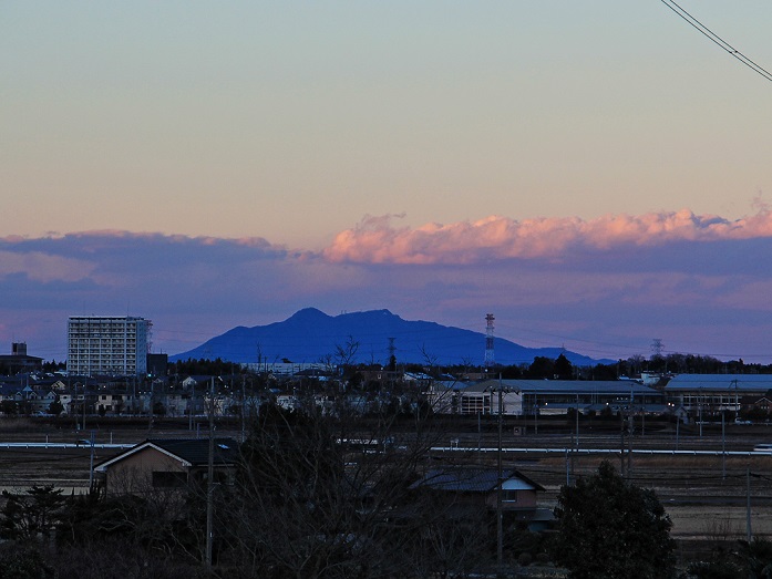 5.筑波山と雲.JPG