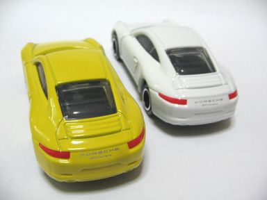 トミカ　911リヤ