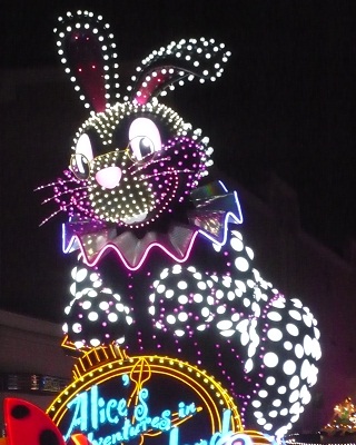 ユニバーサルスタジオ　パレード　うさぎ