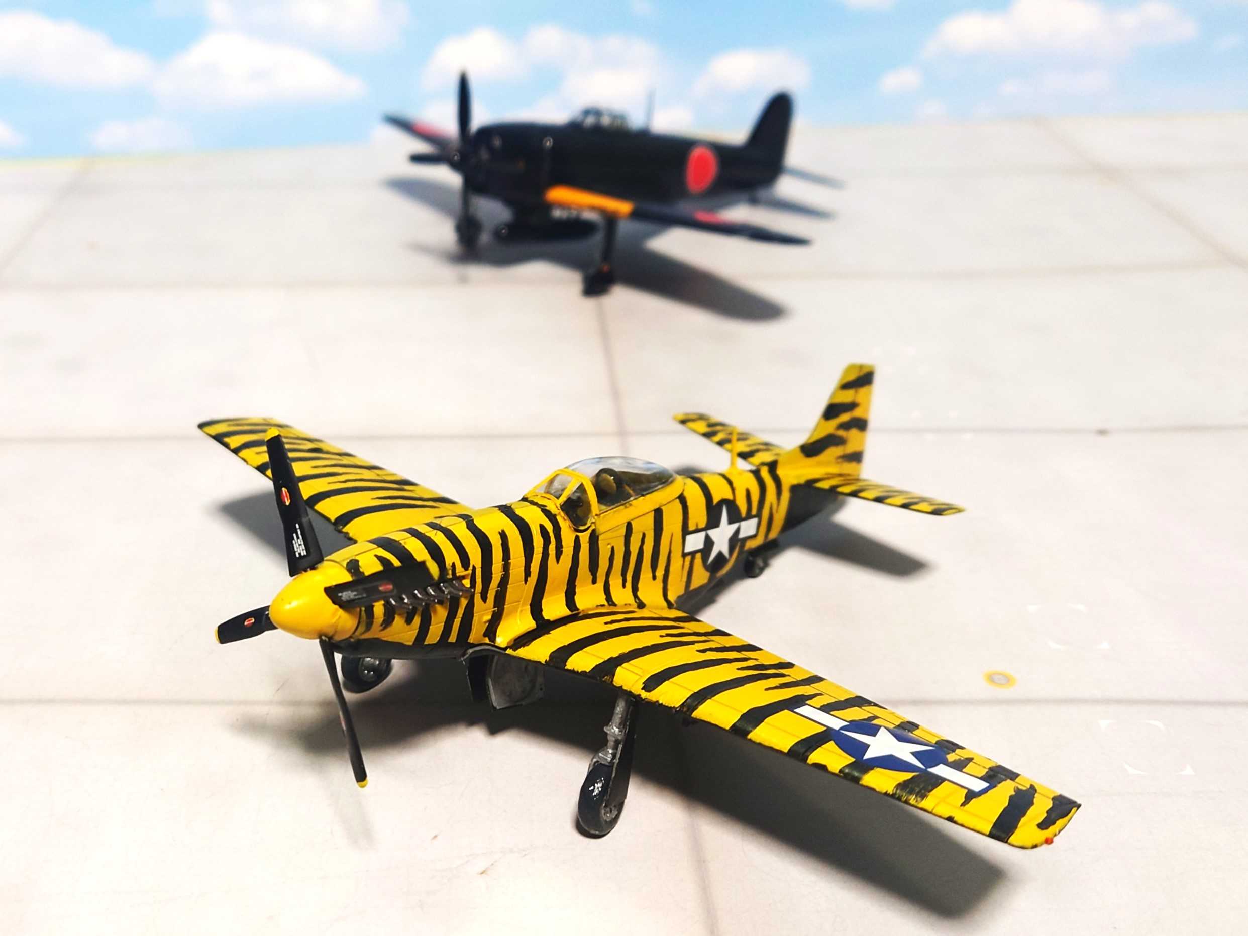 タミヤ1/72P51ムスタング～「紫電改のタカ」タイガー・モスキトン機
