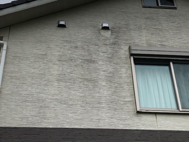 新築から8年ですが外壁窯業サイディングの汚れが気になります 住宅外壁 窯業サイディング材 の専門家 この道 ４３年 日本でトップです 楽天ブログ