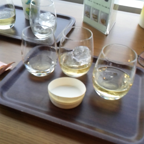 試飲