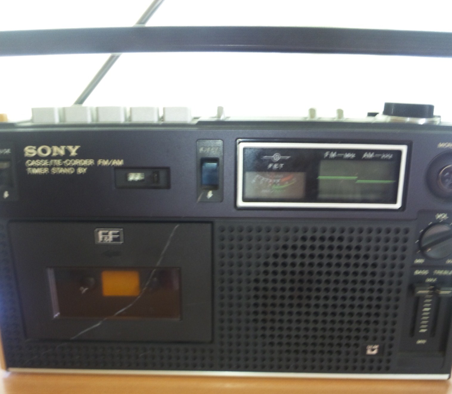 SONY-CF1900