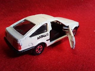 トミカ AE85レビン 頭文字D AKINA いつき | 鉄道