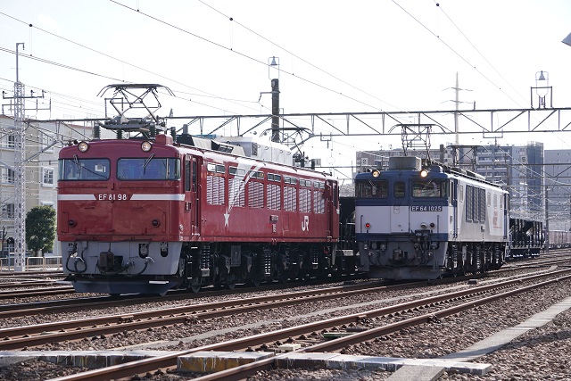 EF81 98牽引 水戸ホキ工臨 & EF64 1025牽引 鹿島貨物4