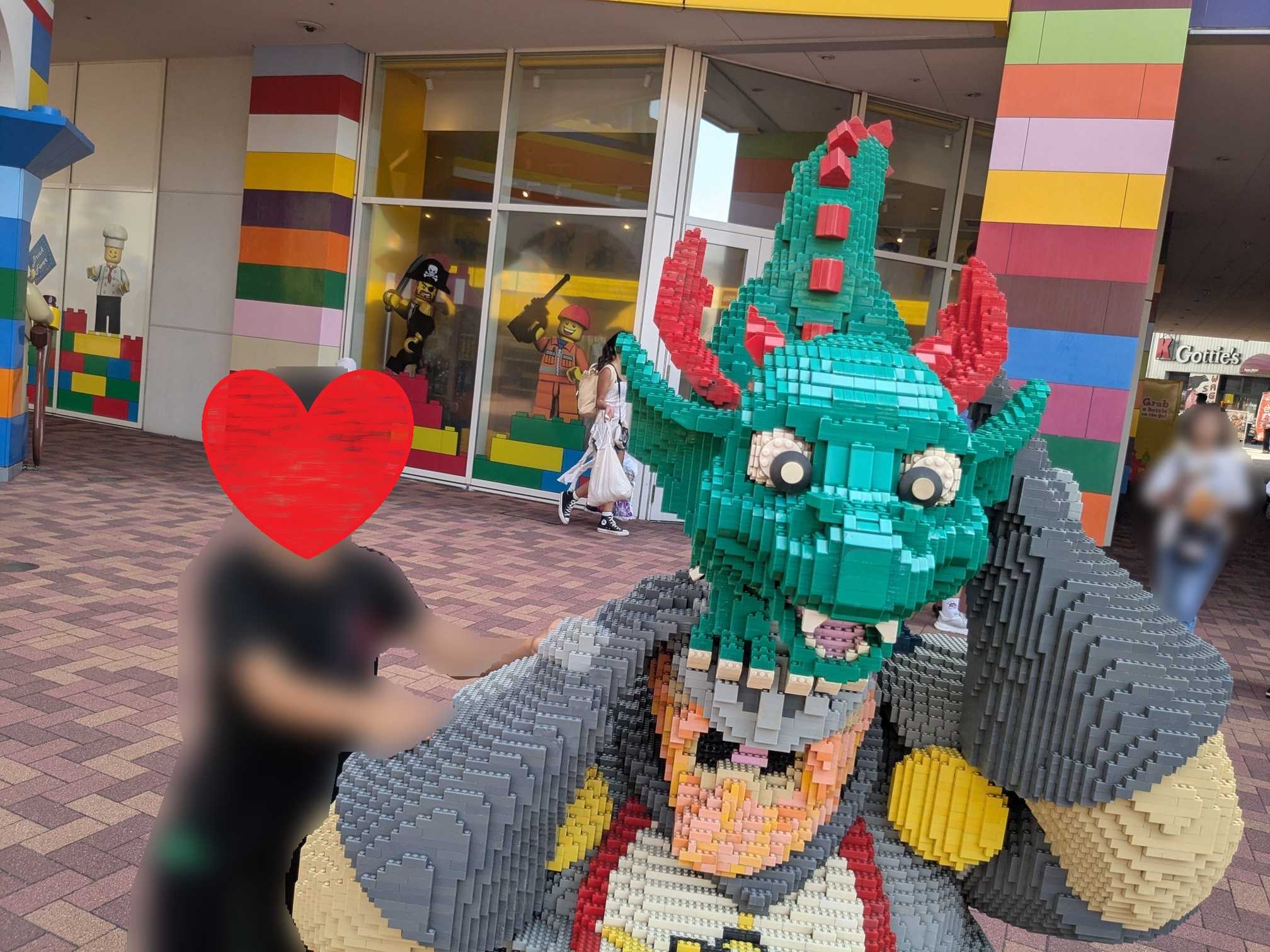 レゴランドジャパン　入口近くのフォトスポット