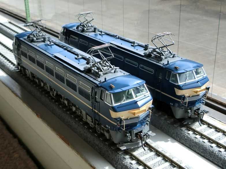 TOMIXのJR EF66特急牽引機PS22Bパンタ搭載車プレステ2台 | HOゲージの