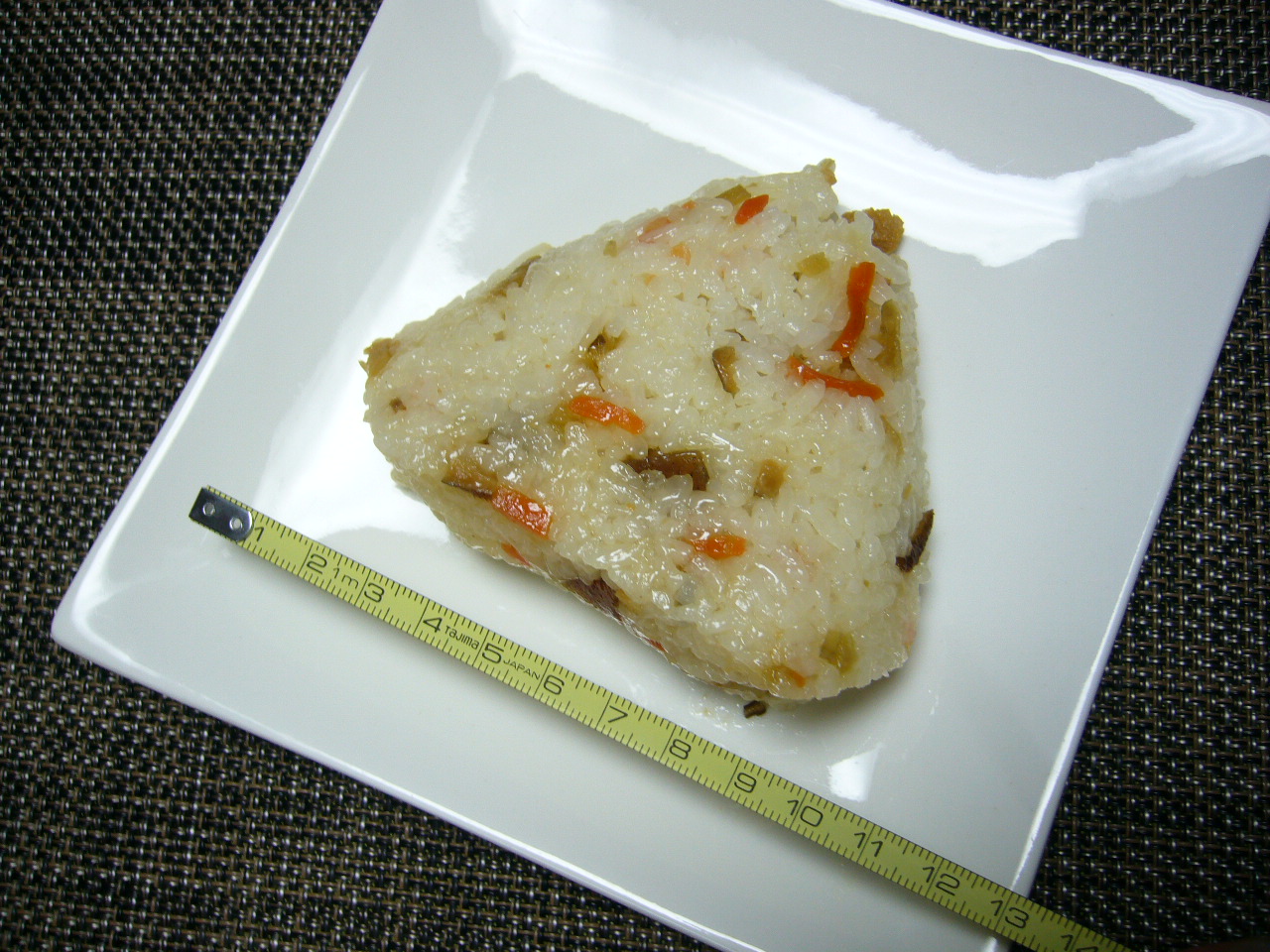 尾西おにぎり　五目おこわ