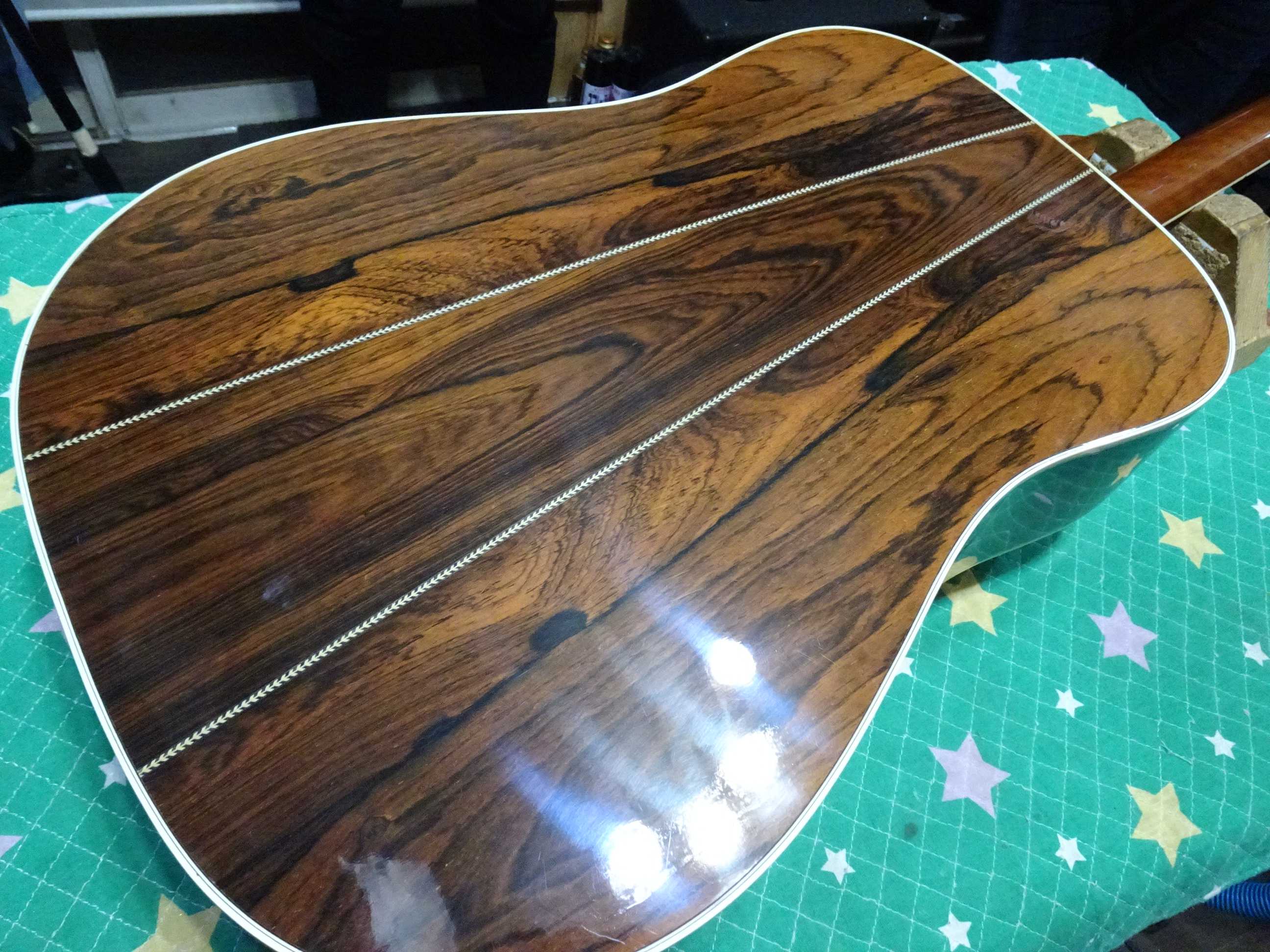 完全なギターリペア 神リペア】京都の名店・East Village Guitarsで66年製ストラトを