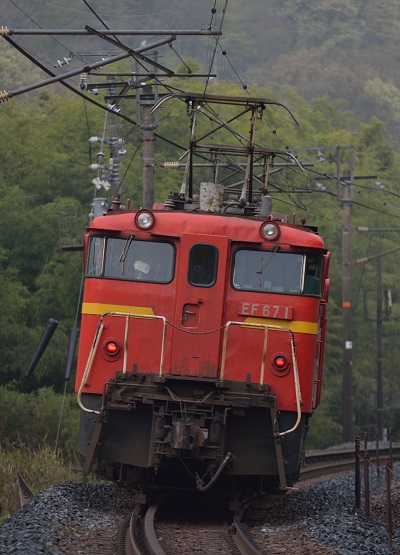 EF67-1　2014.04.22 571レ.jpg