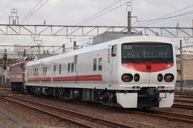 EF81 81牽引 キヤ193系 イ―ストアイD6