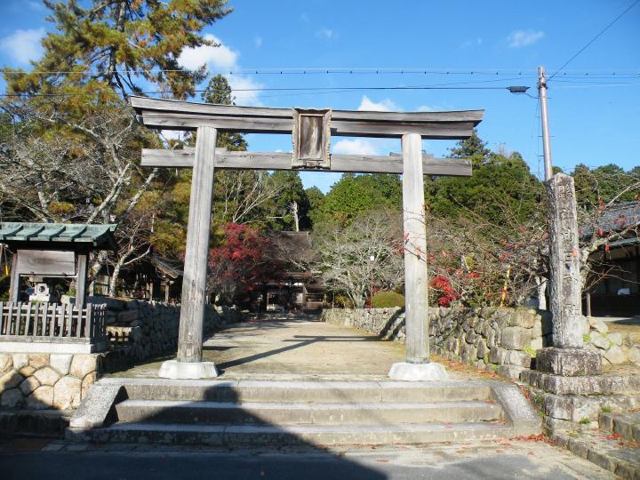しが湖東c20油日神社.JPG