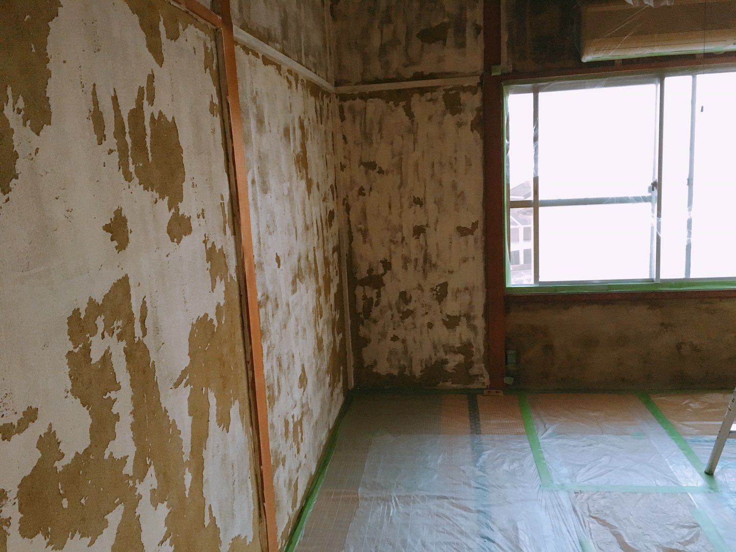 古家 Diy 実家の2階部屋をdiy シーラーで壁を固定してみる こつこつと ちょっとの工夫 楽天ブログ