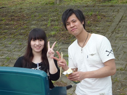 かみじょうゆかり.jpg