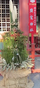 神社２０神門門松.jpg